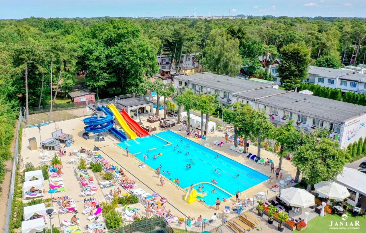Domki Osrodek Wypoczynkowy Neptun Hotel Darlowo Exterior foto
